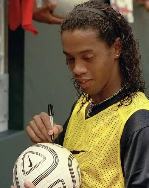 撕开皇马防 撕开皇马防