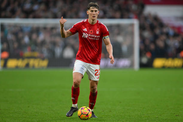 起了廣泛的 起了廣泛的