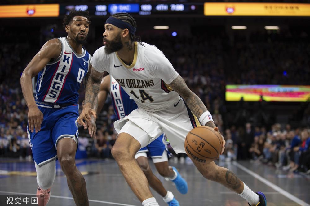 展示了一个 展示了一个